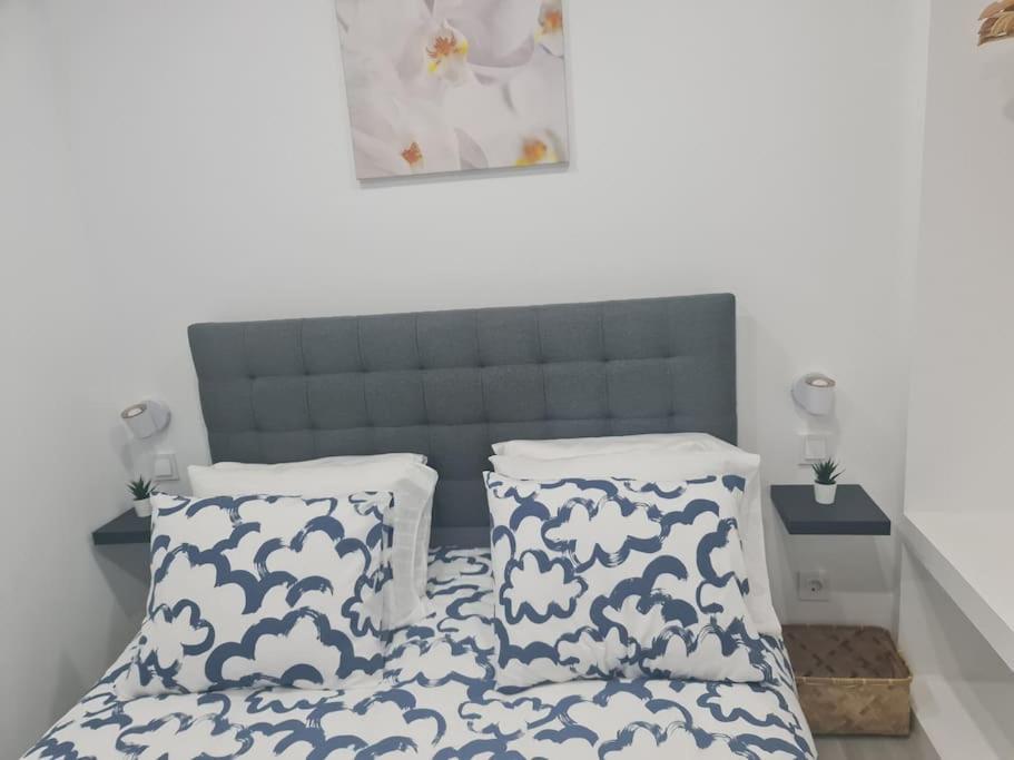 "Linda'S Guest House" Beach House With Private Patio & Hot Tub, 3 Min From The Beach Кошта-да-Капарика Экстерьер фото